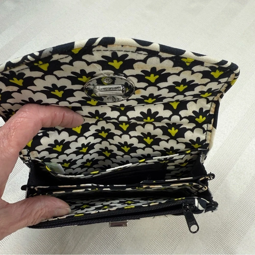 Vera Bradley Smartphone Turnlock Wristlet Fanfare